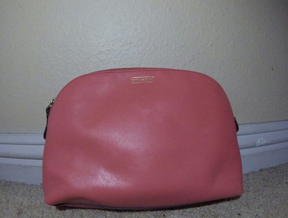 Coach handbag - Picture 1 of 3